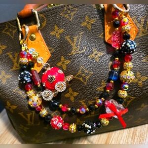 Sparkling Royal Carriage Beaded Handbag Charm